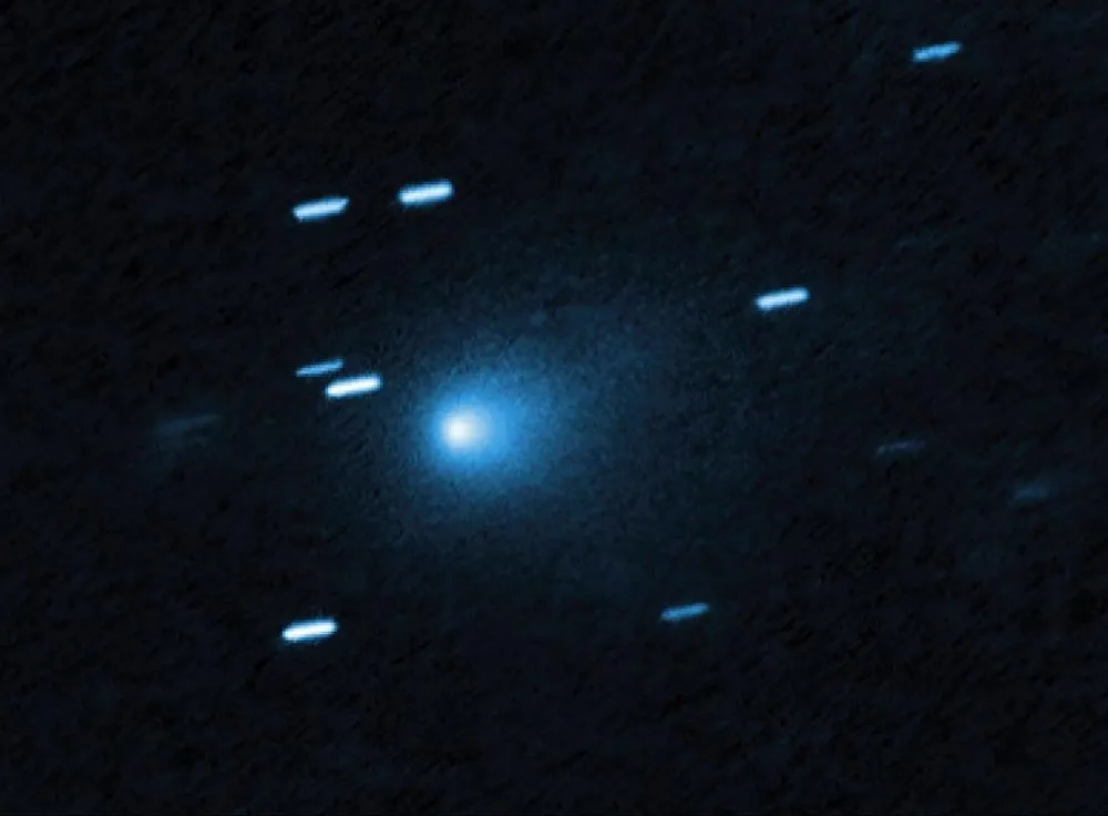 Imagem do cometa 3I/ATLAS feita pelo Telescópio Espacial Hubble – Imagem: NASA, ESA, David Jewitt (UCLA); Processamento de imagem: Joseph DePasquale (STScI)